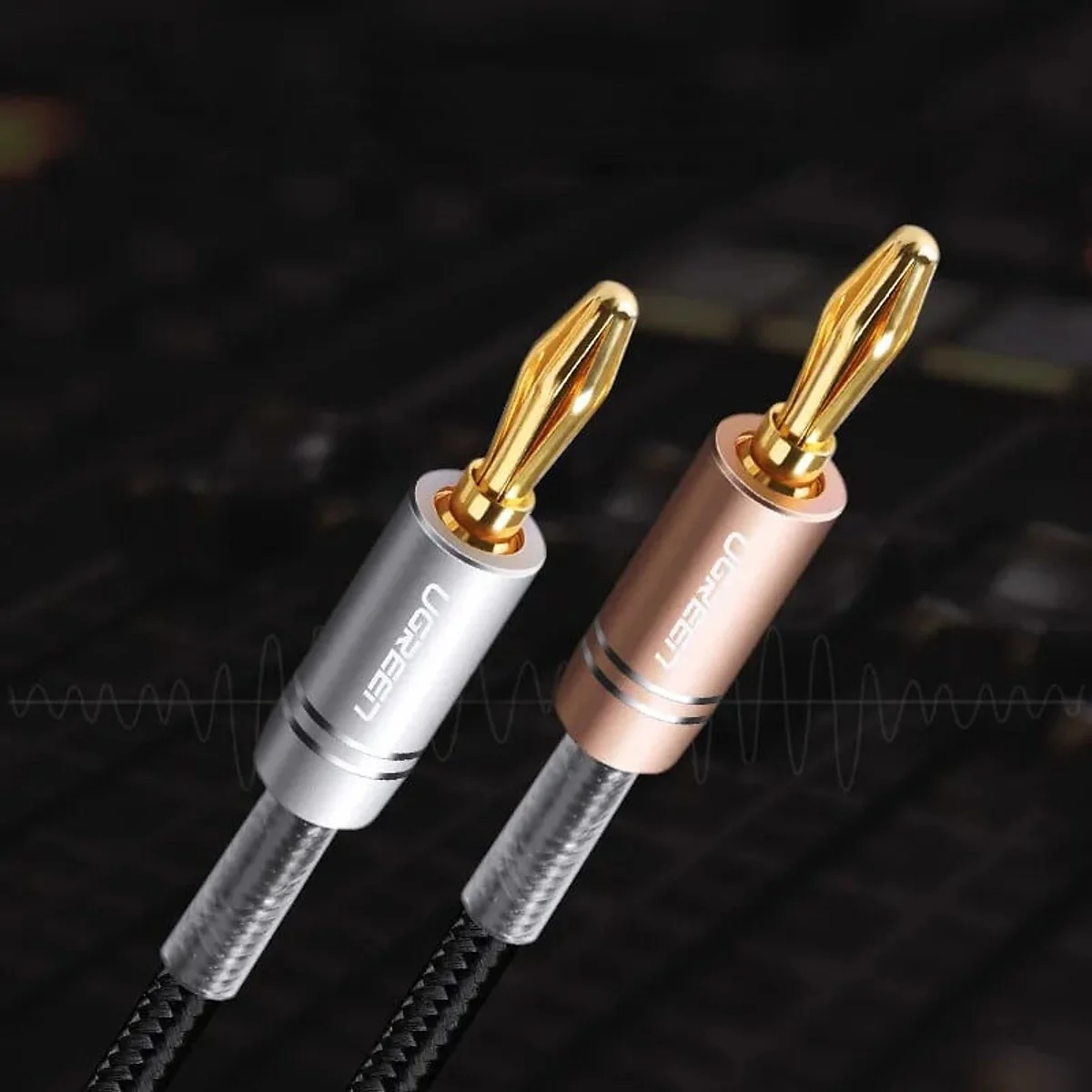 Cáp âm thanh giắc hình bắp chuối dài 1m Ugreen 50536