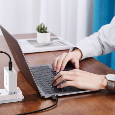 Cáp Thunderbolt 4 dài 2m hỗ trợ 8k + PD100w + truyền data 40Gbps Ugreen 60621