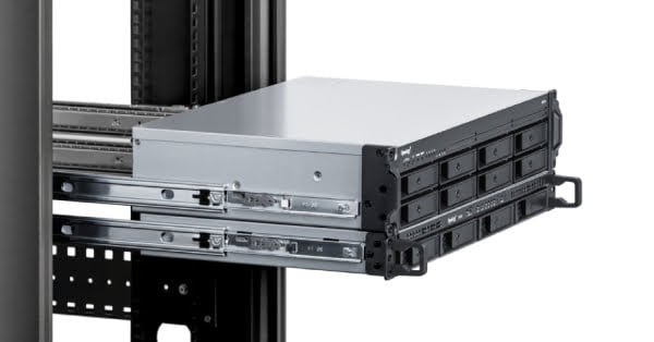Thiết Bị Lưu Trữ NAS Synology RS1221RP+ (AMD Ryzen V1500B-4GB DDR4-8 Bay)