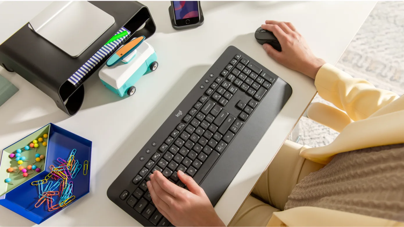 Bàn phím Không dây Logitech Signature K650