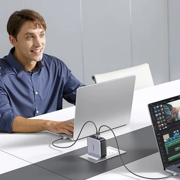 Củ sạc Nexode GaN 140W Ugreen 90548 (PD3.1, 2 USB Type-C và 1 USB Type-A)