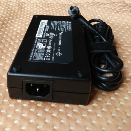 Sạc Laptop MSI GT73EVR 7RE