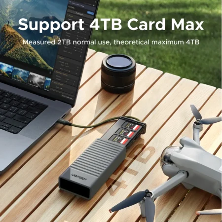 Đầu đọc thẻ nhớ SD TF Ugreen 55899 (11 khe đựng thẻ nhớ, USB A -Type C, đọc và ghi đồng thời 2 thẻ)
